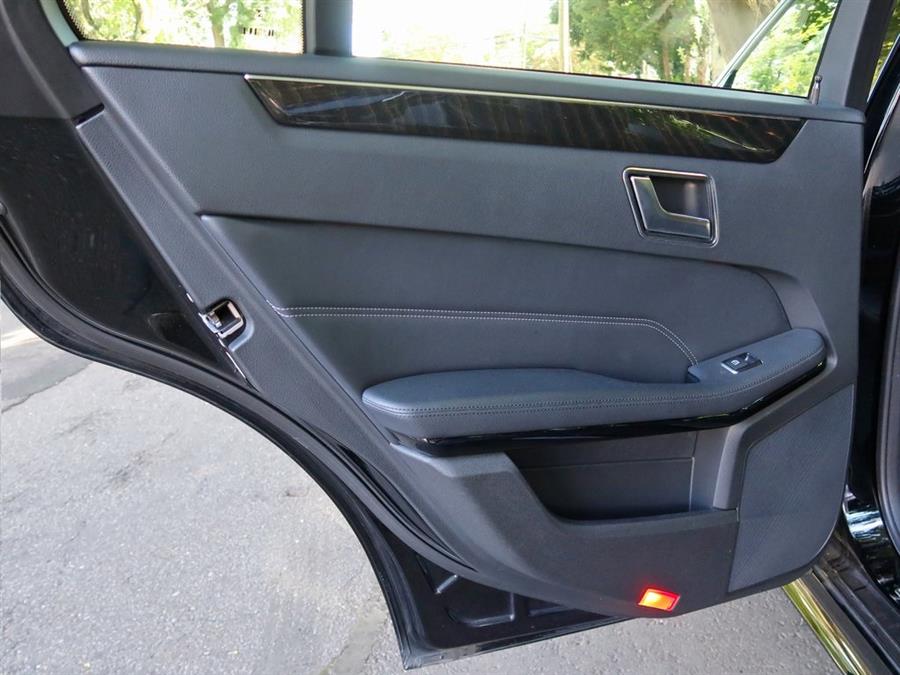 Used Mercedes-benz E-class E 350 2016 | Auto Expo Ent Inc.. Great Neck, New York Used Mercedes-benz E-class E 350 2016 | Auto Expo Ent Inc.. Great Neck, New York
