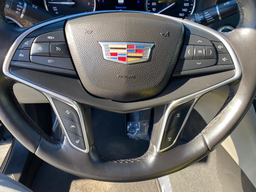 Used Cadillac CT6 4dr Sdn 3.6L Luxury AWD 2016 | Lava Motors 2 Inc. Canton, Connecticut Used Cadillac CT6 4dr Sdn 3.6L Luxury AWD 2016 | Lava Motors 2 Inc. Canton, Connecticut