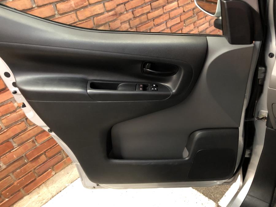 2021 Nissan NV200 Compact Cargo SV, available for sale in Waterbury, Connecticut | National Auto Brokers, Inc.. Waterbury, Connecticut 2021 Nissan NV200 Compact Cargo SV, available for sale in Waterbury, Connecticut | National Auto Brokers, Inc.. Waterbury, Connecticut