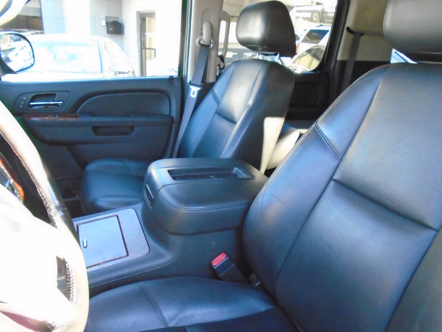 2013 Chevrolet Suburban 4WD 4dr 1500 LTZ, available for sale in Waterbury, Connecticut | Jim Juliani Motors. Waterbury, Connecticut 2013 Chevrolet Suburban 4WD 4dr 1500 LTZ, available for sale in Waterbury, Connecticut | Jim Juliani Motors. Waterbury, Connecticut