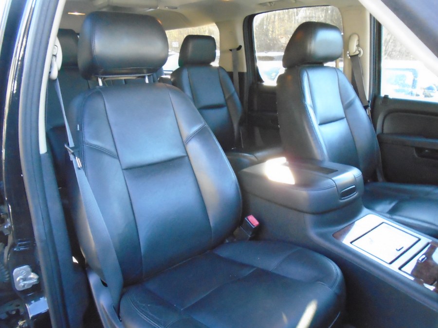 2013 Chevrolet Suburban 4WD 4dr 1500 LTZ, available for sale in Waterbury, Connecticut | Jim Juliani Motors. Waterbury, Connecticut 2013 Chevrolet Suburban 4WD 4dr 1500 LTZ, available for sale in Waterbury, Connecticut | Jim Juliani Motors. Waterbury, Connecticut