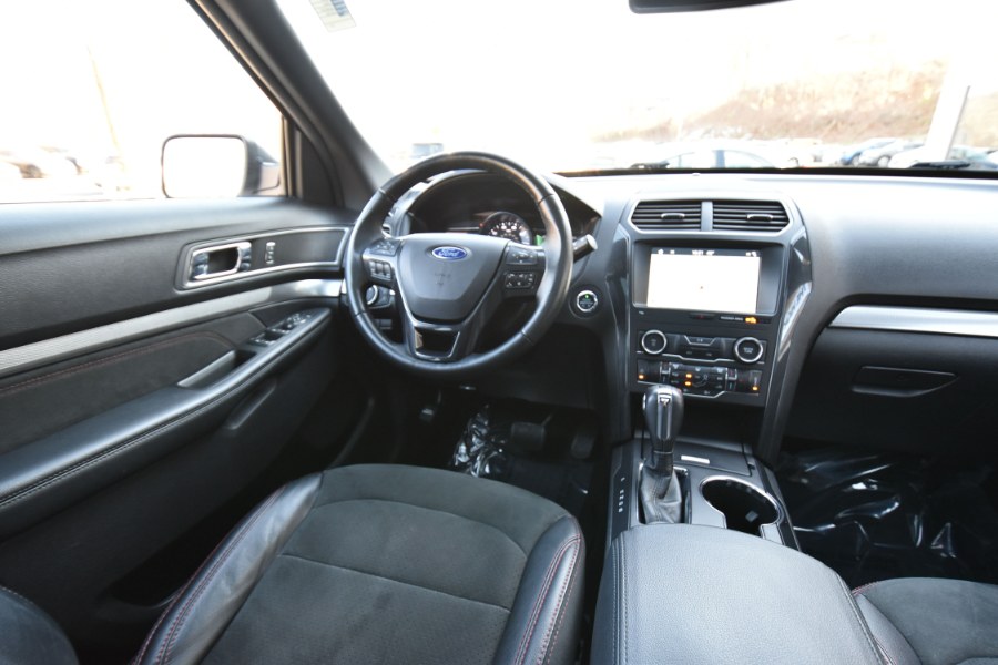 2019 Ford Explorer XLT 4WD, available for sale in Waterbury, Connecticut | Highline Car Connection. Waterbury, Connecticut 2019 Ford Explorer XLT 4WD, available for sale in Waterbury, Connecticut | Highline Car Connection. Waterbury, Connecticut