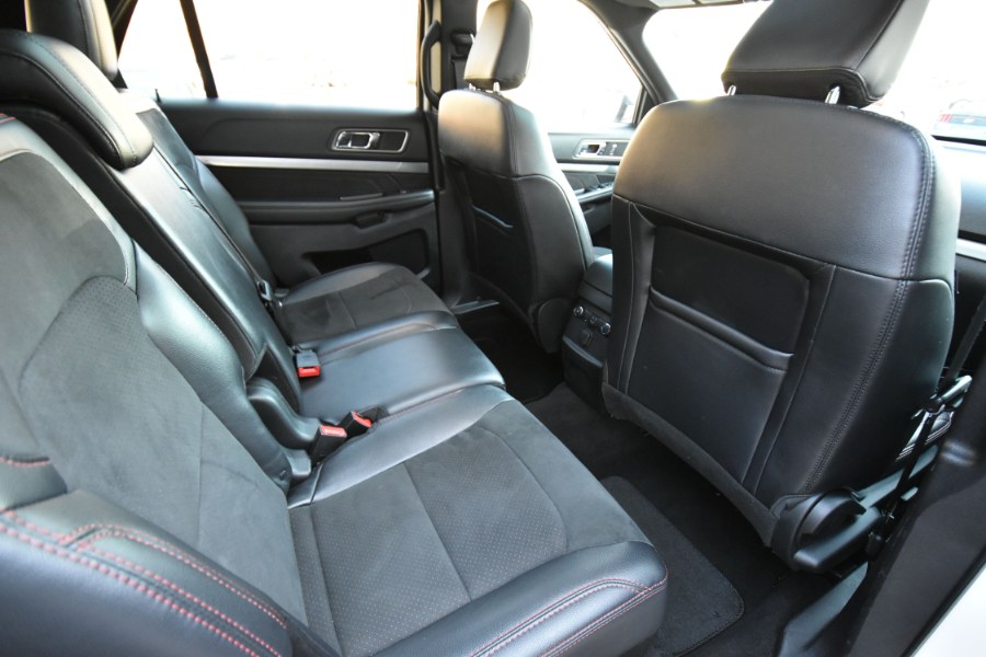 2019 Ford Explorer XLT 4WD, available for sale in Waterbury, Connecticut | Highline Car Connection. Waterbury, Connecticut 2019 Ford Explorer XLT 4WD, available for sale in Waterbury, Connecticut | Highline Car Connection. Waterbury, Connecticut