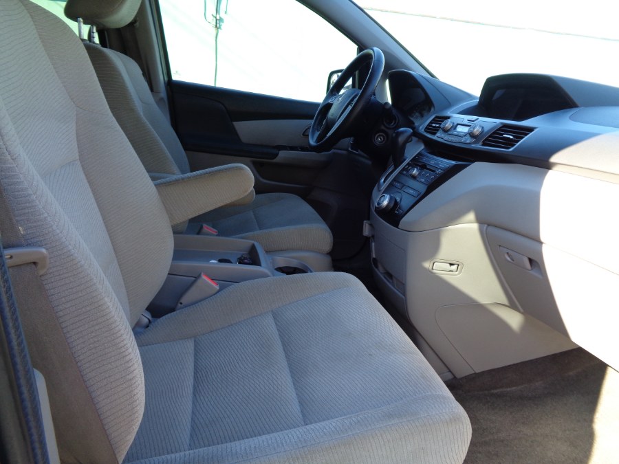 2013 Honda Odyssey 5dr EX, available for sale in Valley Stream, New York | NY Auto Traders. Valley Stream, New York 2013 Honda Odyssey 5dr EX, available for sale in Valley Stream, New York | NY Auto Traders. Valley Stream, New York