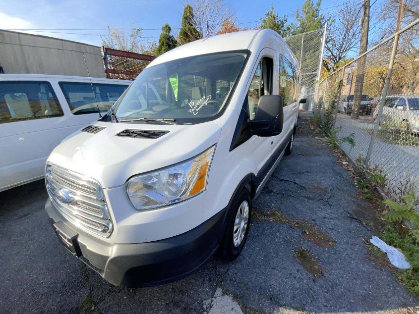 2019 Ford Transit Passenger Wagon T-350 148" Med Roof XLT Sliding RH Dr, available for sale in Corona, New York | Raymonds Cars Inc. Corona, New York 2019 Ford Transit Passenger Wagon T-350 148" Med Roof XLT Sliding RH Dr, available for sale in Corona, New York | Raymonds Cars Inc. Corona, New York