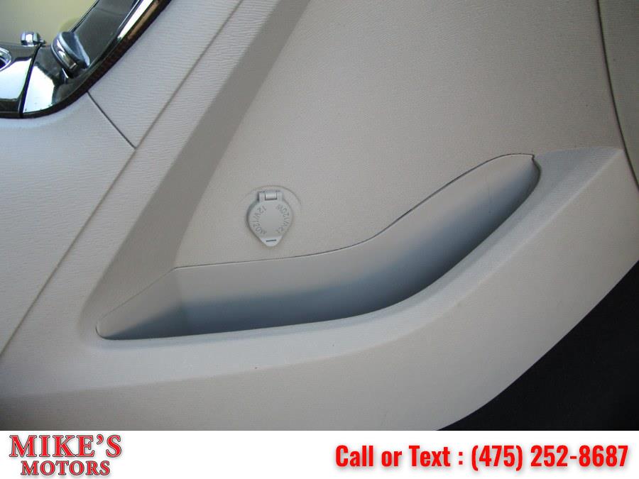 2011 Toyota Venza 4dr Wgn I4 AWD (Natl), available for sale in Stratford, Connecticut | Mike's Motors LLC. Stratford, Connecticut 2011 Toyota Venza 4dr Wgn I4 AWD (Natl), available for sale in Stratford, Connecticut | Mike's Motors LLC. Stratford, Connecticut