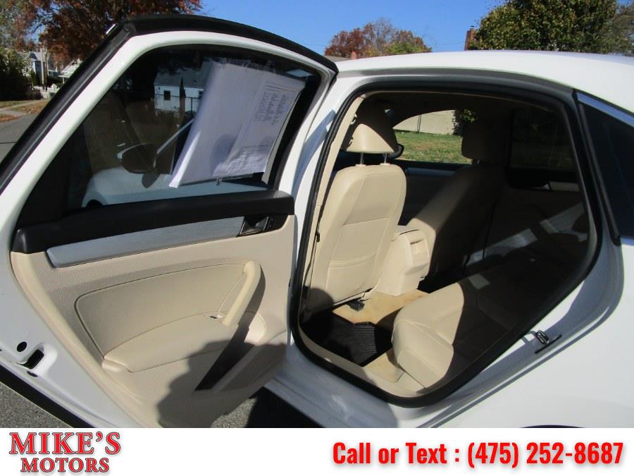 2012 Volkswagen Passat 4dr Sdn 2.5L Auto SE PZEV, available for sale in Stratford, Connecticut | Mike's Motors LLC. Stratford, Connecticut 2012 Volkswagen Passat 4dr Sdn 2.5L Auto SE PZEV, available for sale in Stratford, Connecticut | Mike's Motors LLC. Stratford, Connecticut