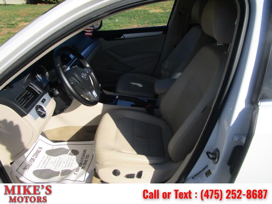 2012 Volkswagen Passat 4dr Sdn 2.5L Auto SE PZEV, available for sale in Stratford, Connecticut | Mike's Motors LLC. Stratford, Connecticut 2012 Volkswagen Passat 4dr Sdn 2.5L Auto SE PZEV, available for sale in Stratford, Connecticut | Mike's Motors LLC. Stratford, Connecticut