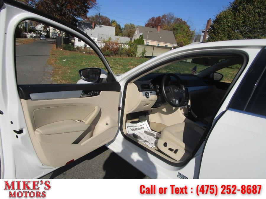 2012 Volkswagen Passat 4dr Sdn 2.5L Auto SE PZEV, available for sale in Stratford, Connecticut | Mike's Motors LLC. Stratford, Connecticut 2012 Volkswagen Passat 4dr Sdn 2.5L Auto SE PZEV, available for sale in Stratford, Connecticut | Mike's Motors LLC. Stratford, Connecticut