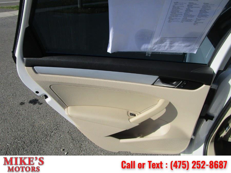 2012 Volkswagen Passat 4dr Sdn 2.5L Auto SE PZEV, available for sale in Stratford, Connecticut | Mike's Motors LLC. Stratford, Connecticut 2012 Volkswagen Passat 4dr Sdn 2.5L Auto SE PZEV, available for sale in Stratford, Connecticut | Mike's Motors LLC. Stratford, Connecticut