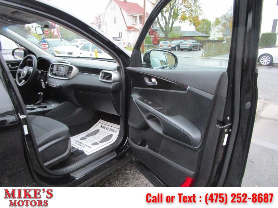 Used Kia Sorento LX AWD 2017 | Mike's Motors LLC. Stratford, Connecticut Used Kia Sorento LX AWD 2017 | Mike's Motors LLC. Stratford, Connecticut