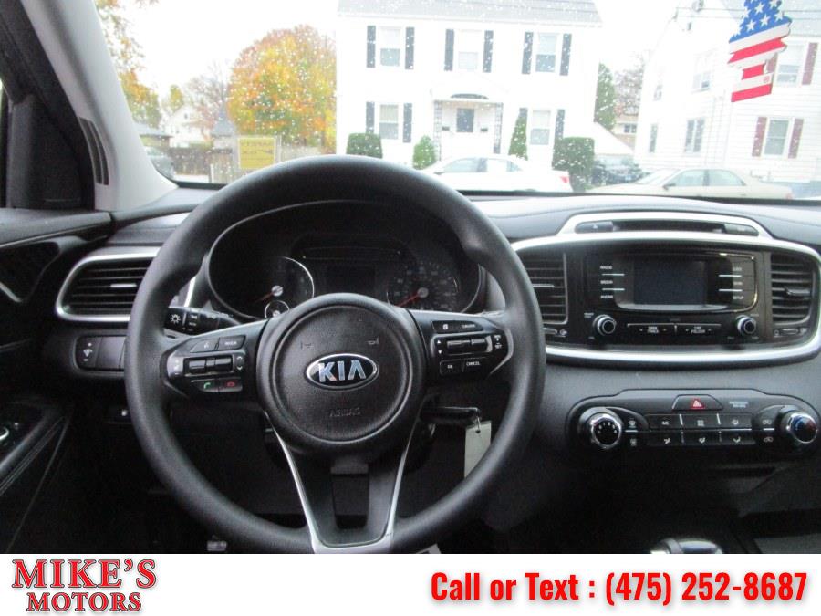 Used Kia Sorento LX AWD 2017 | Mike's Motors LLC. Stratford, Connecticut Used Kia Sorento LX AWD 2017 | Mike's Motors LLC. Stratford, Connecticut