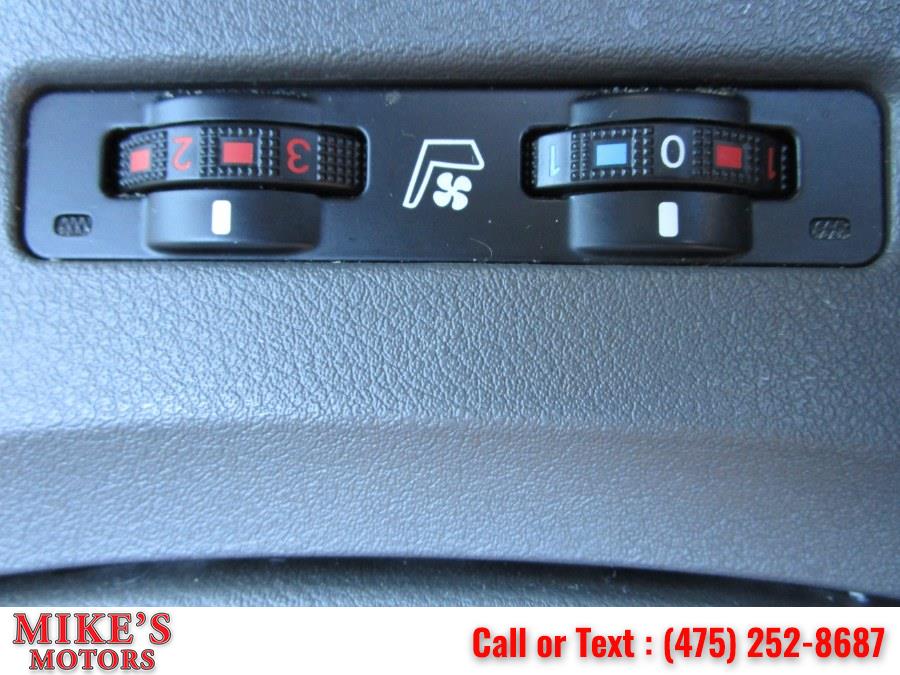 Used Lexus ES 350 4dr Sdn 2012 | Mike's Motors LLC. Stratford, Connecticut Used Lexus ES 350 4dr Sdn 2012 | Mike's Motors LLC. Stratford, Connecticut