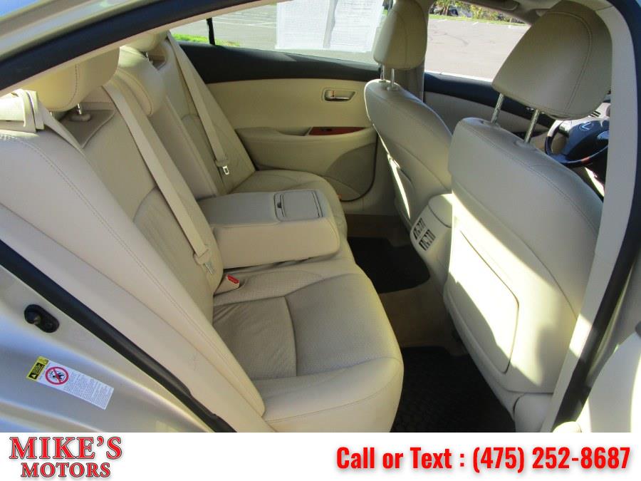 Used Lexus ES 350 4dr Sdn 2012 | Mike's Motors LLC. Stratford, Connecticut Used Lexus ES 350 4dr Sdn 2012 | Mike's Motors LLC. Stratford, Connecticut