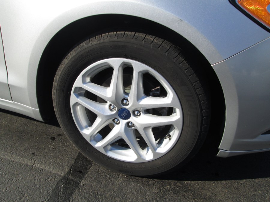 2014 Ford Fusion 4dr Sdn SE FWD, available for sale in Levittown, Pennsylvania | Levittown Auto. Levittown, Pennsylvania 2014 Ford Fusion 4dr Sdn SE FWD, available for sale in Levittown, Pennsylvania | Levittown Auto. Levittown, Pennsylvania