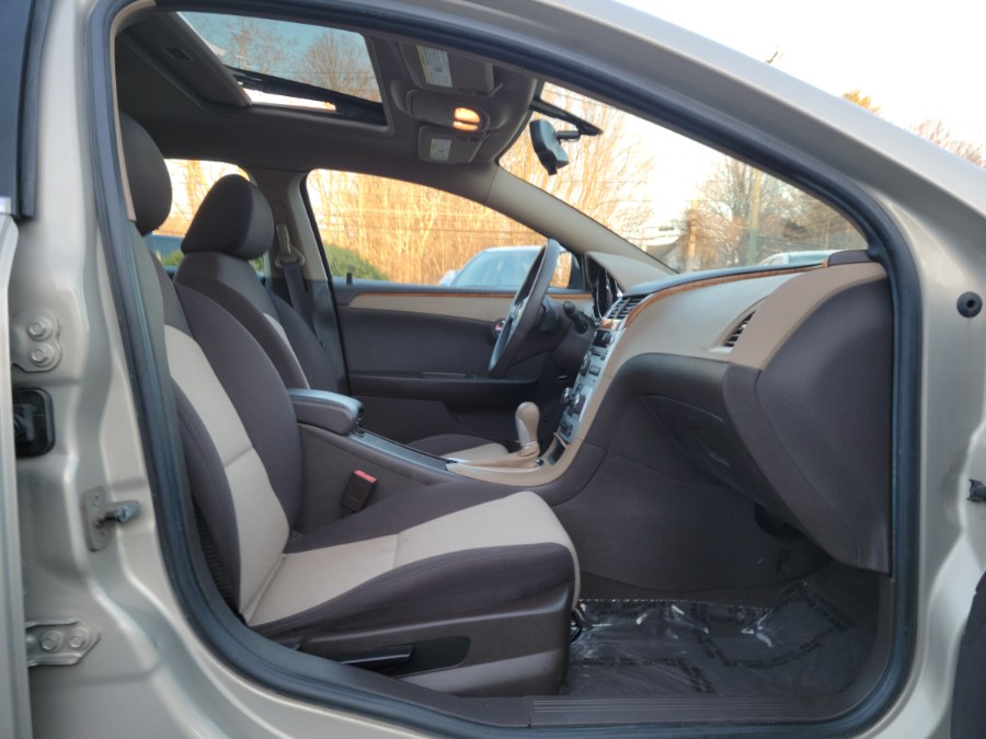 Used Chevrolet Malibu 4dr Sdn LT w/1LT W/Sunroof 2010 | Toro Auto. East Windsor, Connecticut Used Chevrolet Malibu 4dr Sdn LT w/1LT W/Sunroof 2010 | Toro Auto. East Windsor, Connecticut
