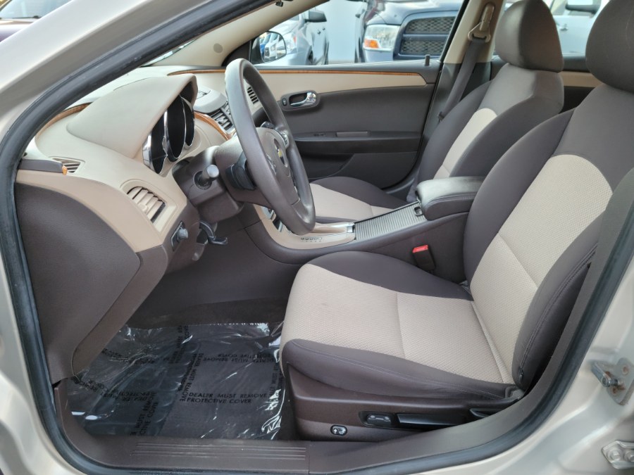 Used Chevrolet Malibu 4dr Sdn LT w/1LT W/Sunroof 2010 | Toro Auto. East Windsor, Connecticut Used Chevrolet Malibu 4dr Sdn LT w/1LT W/Sunroof 2010 | Toro Auto. East Windsor, Connecticut