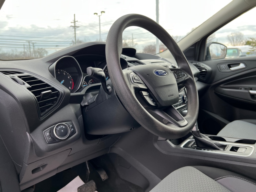 Used Ford Escape SE 4WD 2017 | Marsh Auto Sales LLC. Ortonville, Michigan Used Ford Escape SE 4WD 2017 | Marsh Auto Sales LLC. Ortonville, Michigan