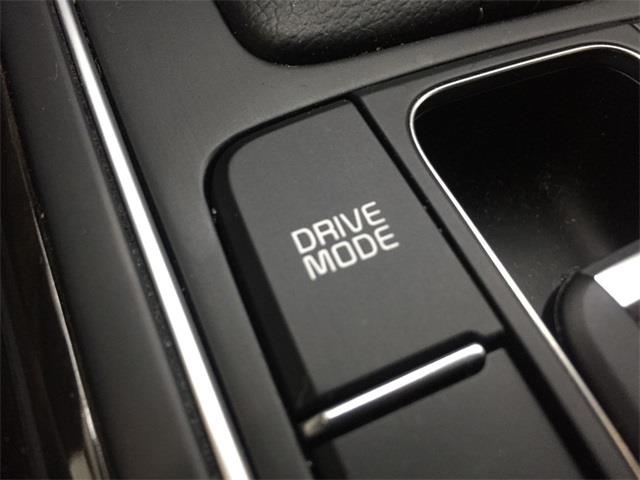 Used Kia Sorento EX 2020 | Eastchester Motor Cars. Bronx, New York Used Kia Sorento EX 2020 | Eastchester Motor Cars. Bronx, New York