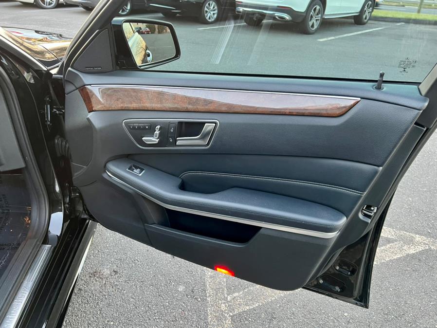 Used Mercedes-Benz E-Class 4dr Sdn E 350 4MATIC 2015 | Tru Auto Mall. Berlin, Connecticut Used Mercedes-Benz E-Class 4dr Sdn E 350 4MATIC 2015 | Tru Auto Mall. Berlin, Connecticut