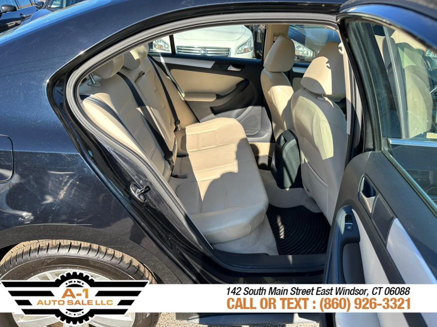 Used Volkswagen Jetta Sedan 4dr DSG Hybrid SEL 2014 | A1 Auto Sale LLC. East Windsor, Connecticut Used Volkswagen Jetta Sedan 4dr DSG Hybrid SEL 2014 | A1 Auto Sale LLC. East Windsor, Connecticut