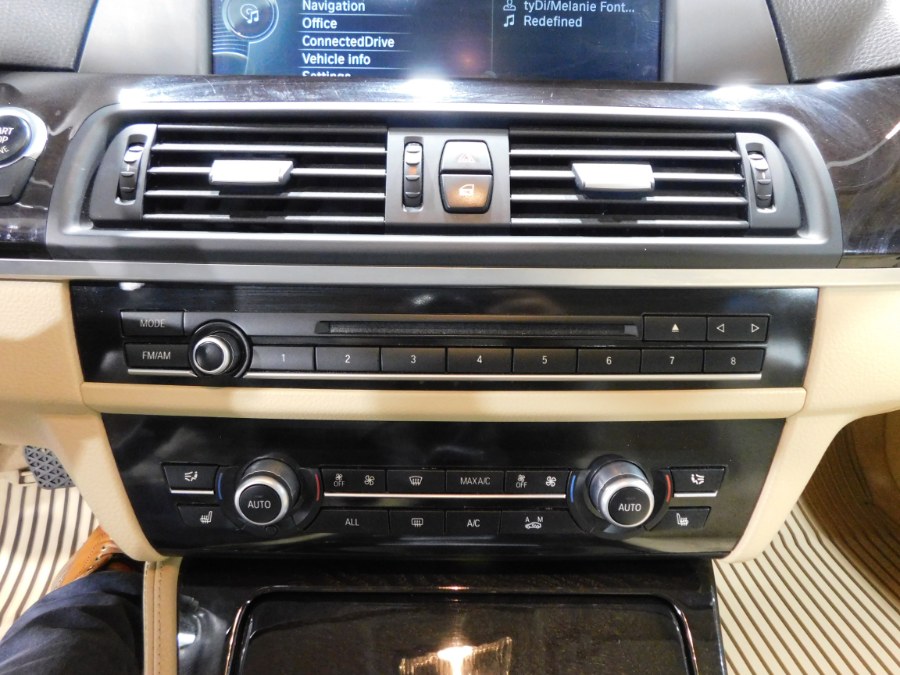 2013 BMW 5 Series 4dr Sdn 528i xDrive AWD, available for sale in Lodi, New Jersey | Auto Gallery. Lodi, New Jersey 2013 BMW 5 Series 4dr Sdn 528i xDrive AWD, available for sale in Lodi, New Jersey | Auto Gallery. Lodi, New Jersey