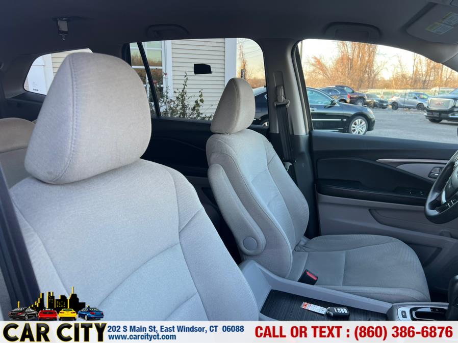 2016 Honda Pilot AWD 4dr EX, available for sale in East Windsor, Connecticut | Car City LLC. East Windsor, Connecticut 2016 Honda Pilot AWD 4dr EX, available for sale in East Windsor, Connecticut | Car City LLC. East Windsor, Connecticut