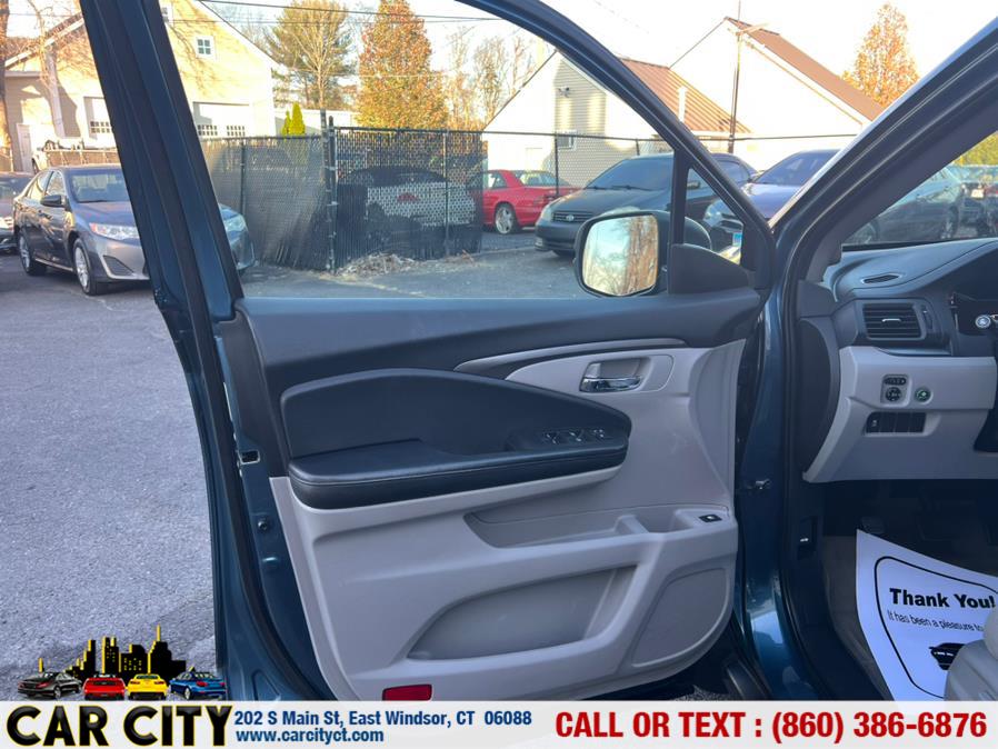 2016 Honda Pilot AWD 4dr EX, available for sale in East Windsor, Connecticut | Car City LLC. East Windsor, Connecticut 2016 Honda Pilot AWD 4dr EX, available for sale in East Windsor, Connecticut | Car City LLC. East Windsor, Connecticut
