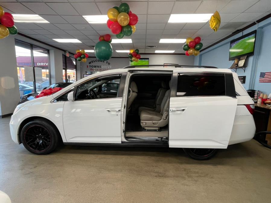 Used Honda Odyssey 5dr EX-L 2011 | 5 Towns Drive. Inwood, New York Used Honda Odyssey 5dr EX-L 2011 | 5 Towns Drive. Inwood, New York
