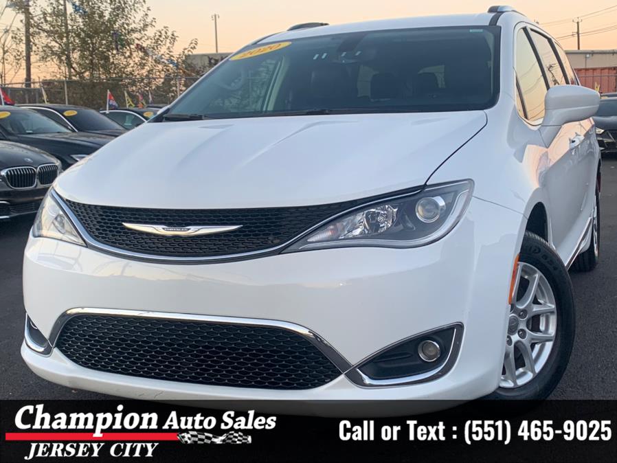 Used Chrysler Pacifica Touring L FWD 2020 | Champion Auto Sales of JC. Jersey City, New Jersey