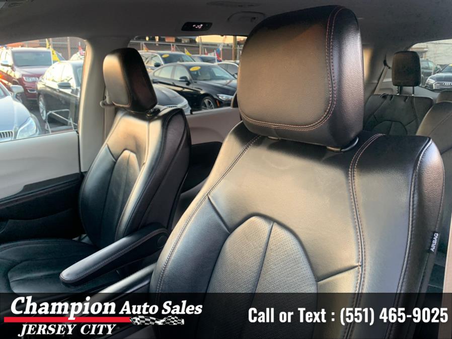 Used Chrysler Pacifica Touring L FWD 2020 | Champion Auto Sales of JC. Jersey City, New Jersey Used Chrysler Pacifica Touring L FWD 2020 | Champion Auto Sales of JC. Jersey City, New Jersey