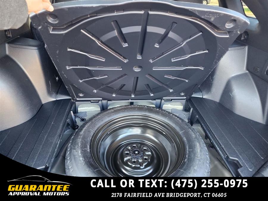 Used Toyota Venza XLE AWD 4cyl 4dr Crossover 2014 | Guarantee Approval Motors. Bridgeport, Connecticut Used Toyota Venza XLE AWD 4cyl 4dr Crossover 2014 | Guarantee Approval Motors. Bridgeport, Connecticut