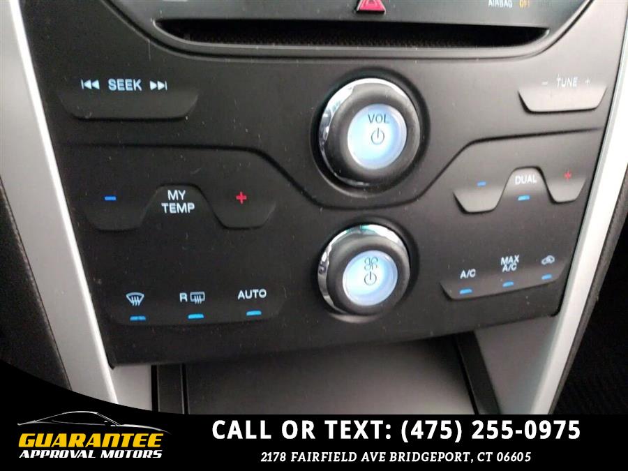 Used Ford Explorer XLT AWD 4dr SUV 2015 | Guarantee Approval Motors. Bridgeport, Connecticut Used Ford Explorer XLT AWD 4dr SUV 2015 | Guarantee Approval Motors. Bridgeport, Connecticut