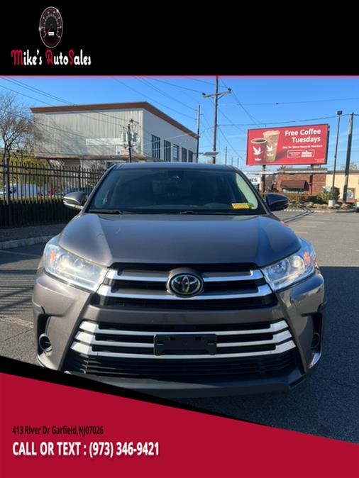 Used 2017 Toyota Highlander in Garfield, New Jersey | Mikes Auto Sales LLC. Garfield, New Jersey