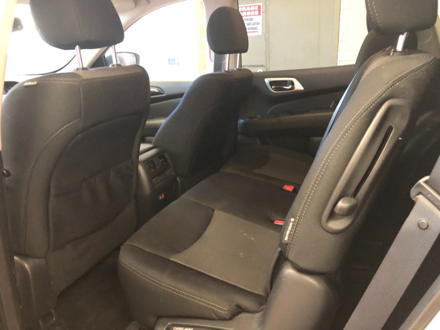 2019 Nissan Pathfinder 4x4 Sv, available for sale in Suffern, New York | Rockland Motor Sport. Suffern, New York 2019 Nissan Pathfinder 4x4 Sv, available for sale in Suffern, New York | Rockland Motor Sport. Suffern, New York