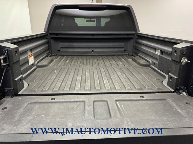 Used Honda Ridgeline RTL 4x4 Crew Cab 5.3' Bed 2017 | J&M Automotive Sls&Svc LLC. Naugatuck, Connecticut Used Honda Ridgeline RTL 4x4 Crew Cab 5.3' Bed 2017 | J&M Automotive Sls&Svc LLC. Naugatuck, Connecticut