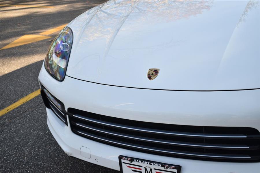 2019 Porsche Cayenne Base AWD 4dr SUV, available for sale in Great Neck, New York | Camy Cars. Great Neck, New York 2019 Porsche Cayenne Base AWD 4dr SUV, available for sale in Great Neck, New York | Camy Cars. Great Neck, New York