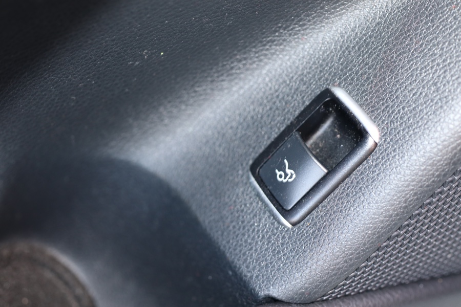 Used Mercedes-Benz CLA-Class 4dr Sdn CLA250 FWD 2014 | Hillside Auto Mall Inc.. Jamaica, New York Used Mercedes-Benz CLA-Class 4dr Sdn CLA250 FWD 2014 | Hillside Auto Mall Inc.. Jamaica, New York