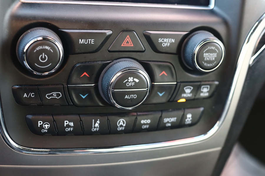 Used Jeep Grand Cherokee Overland 4x4 2018 | Hillside Auto Mall Inc.. Jamaica, New York Used Jeep Grand Cherokee Overland 4x4 2018 | Hillside Auto Mall Inc.. Jamaica, New York