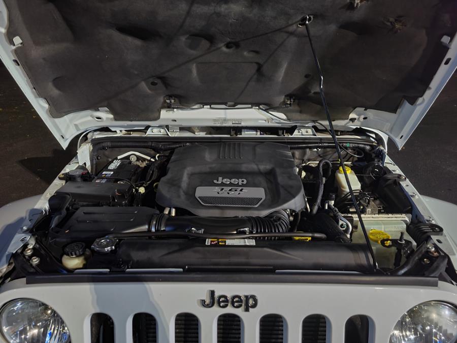2013 Jeep Wrangler Unlimited 4WD 4dr Sahara, available for sale in Milford, Connecticut | Chip's Auto Sales Inc. Milford, Connecticut 2013 Jeep Wrangler Unlimited 4WD 4dr Sahara, available for sale in Milford, Connecticut | Chip's Auto Sales Inc. Milford, Connecticut