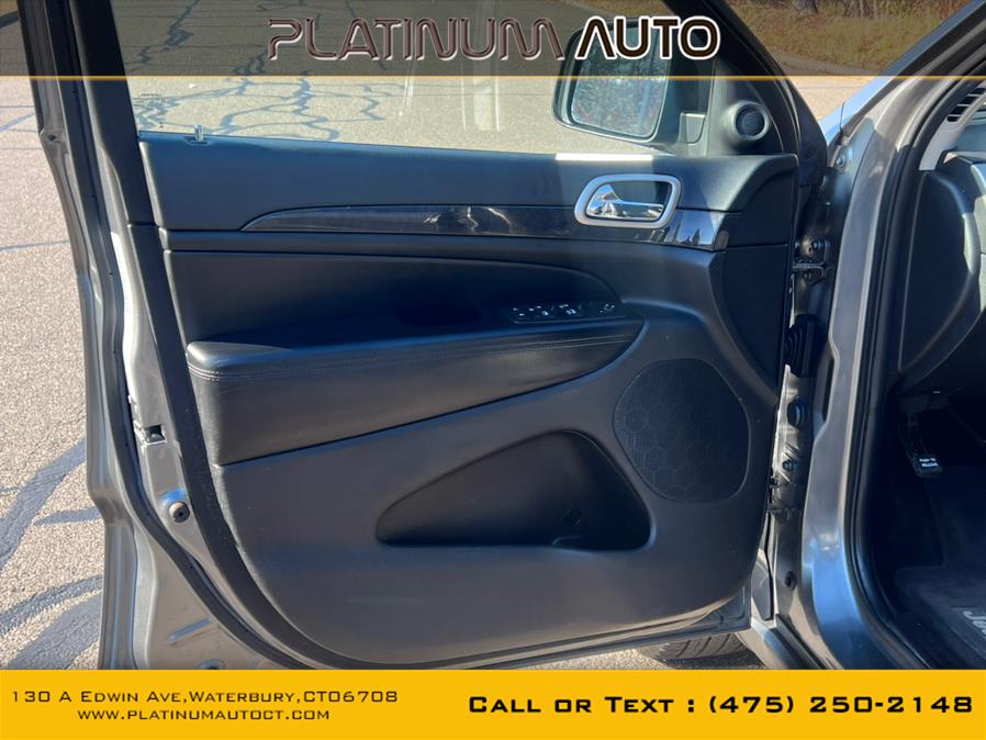 2012 Jeep Grand Cherokee 4WD 4dr Laredo, available for sale in Waterbury, Connecticut | Platinum Auto Care. Waterbury, Connecticut 2012 Jeep Grand Cherokee 4WD 4dr Laredo, available for sale in Waterbury, Connecticut | Platinum Auto Care. Waterbury, Connecticut