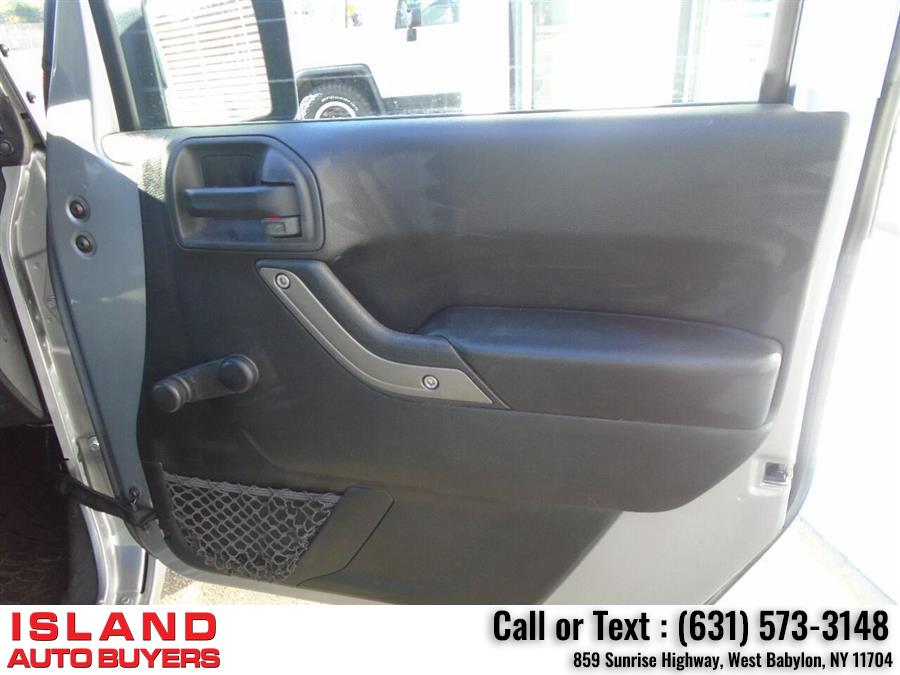 Used Jeep Wrangler Unlimited Sport 4x4 4dr SUV 2017 | Island Auto Buyers. West Babylon, New York Used Jeep Wrangler Unlimited Sport 4x4 4dr SUV 2017 | Island Auto Buyers. West Babylon, New York