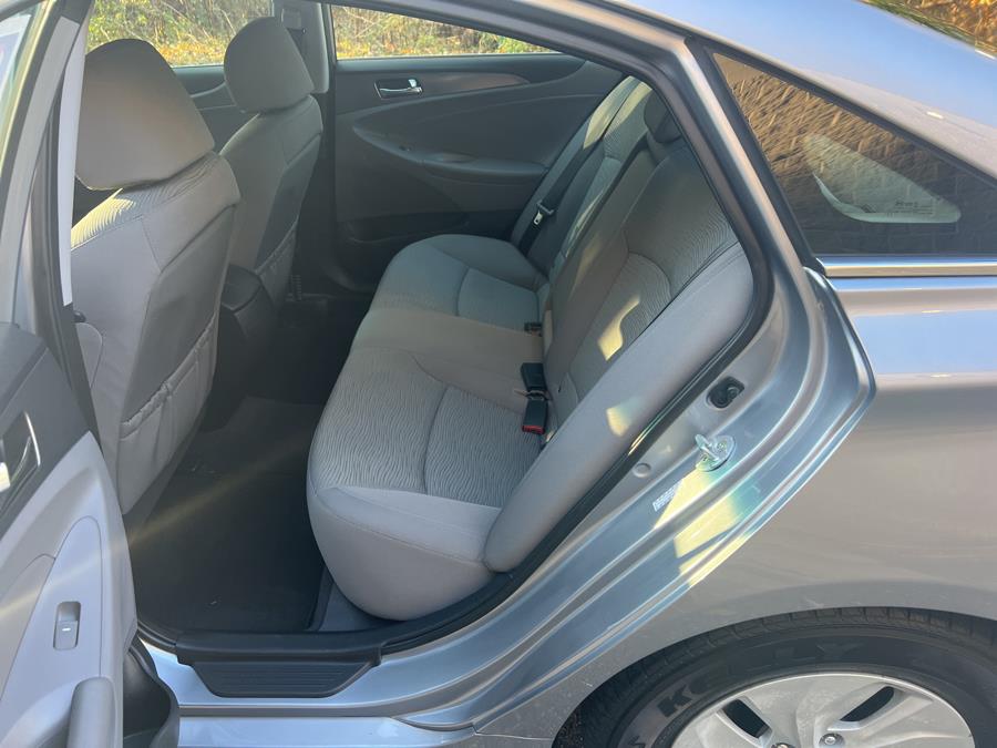 Used Hyundai Sonata Hybrid 4dr Sdn 2015 | TJ Motors. New London, Connecticut Used Hyundai Sonata Hybrid 4dr Sdn 2015 | TJ Motors. New London, Connecticut