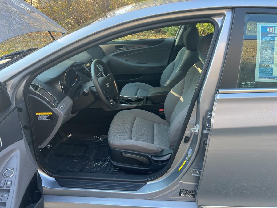 Used Hyundai Sonata Hybrid 4dr Sdn 2015 | TJ Motors. New London, Connecticut Used Hyundai Sonata Hybrid 4dr Sdn 2015 | TJ Motors. New London, Connecticut
