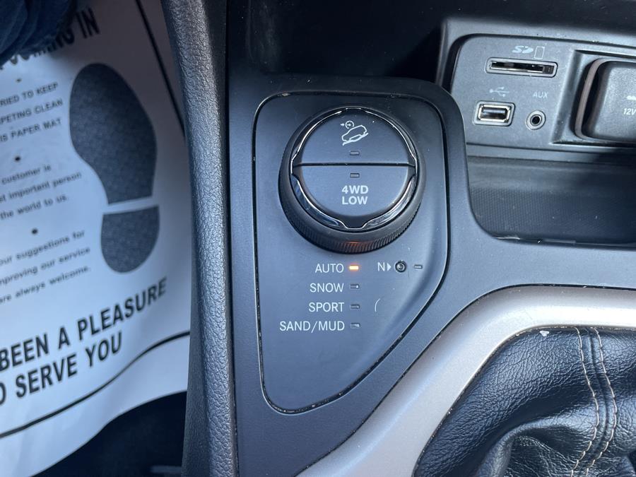 2014 Jeep Cherokee 4WD 4dr Latitude, available for sale in Hartford, Connecticut | Lex Autos LLC. Hartford, Connecticut 2014 Jeep Cherokee 4WD 4dr Latitude, available for sale in Hartford, Connecticut | Lex Autos LLC. Hartford, Connecticut