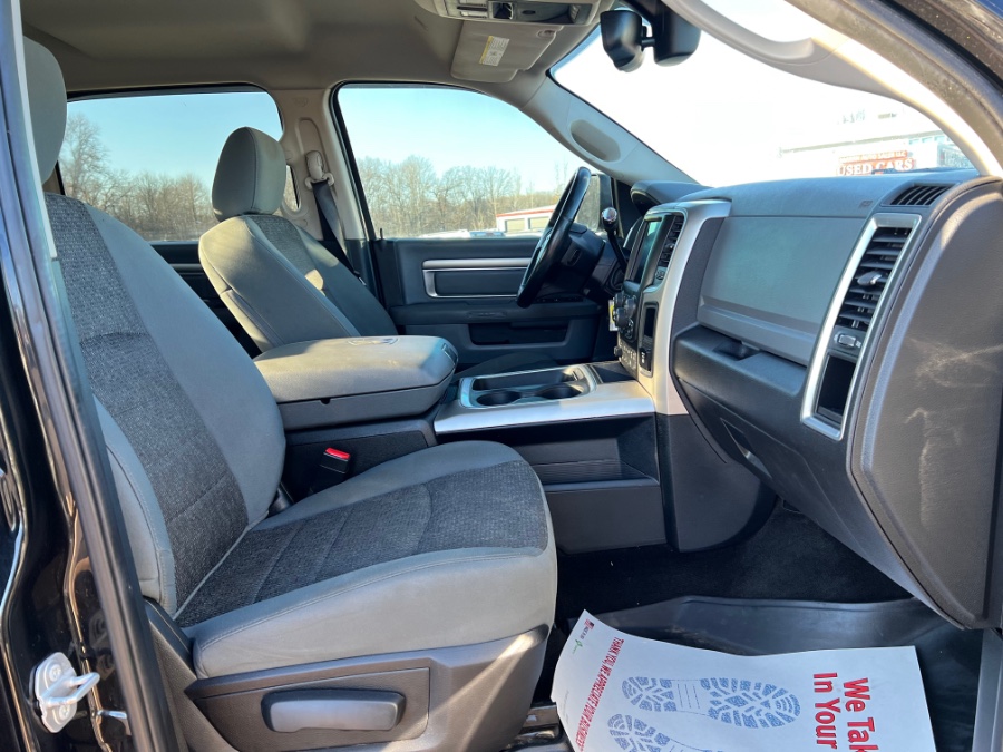 Used Ram 2500 Big Horn 4x4 Crew Cab 6''4" Box 2017 | Marsh Auto Sales LLC. Ortonville, Michigan Used Ram 2500 Big Horn 4x4 Crew Cab 6''4" Box 2017 | Marsh Auto Sales LLC. Ortonville, Michigan