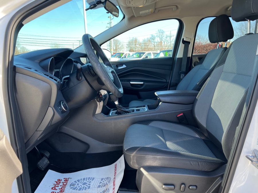 Used Ford Escape SE 4WD 2017 | Marsh Auto Sales LLC. Ortonville, Michigan Used Ford Escape SE 4WD 2017 | Marsh Auto Sales LLC. Ortonville, Michigan
