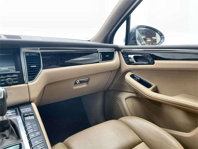 Used Porsche Macan S 2016 | Eastchester Motor Cars. Bronx, New York Used Porsche Macan S 2016 | Eastchester Motor Cars. Bronx, New York