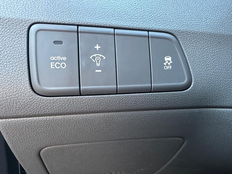 2014 Hyundai Elantra 4dr Sdn Auto SE (Alabama Plant), available for sale in Manchester, Connecticut | Carsonmain LLC. Manchester, Connecticut 2014 Hyundai Elantra 4dr Sdn Auto SE (Alabama Plant), available for sale in Manchester, Connecticut | Carsonmain LLC. Manchester, Connecticut