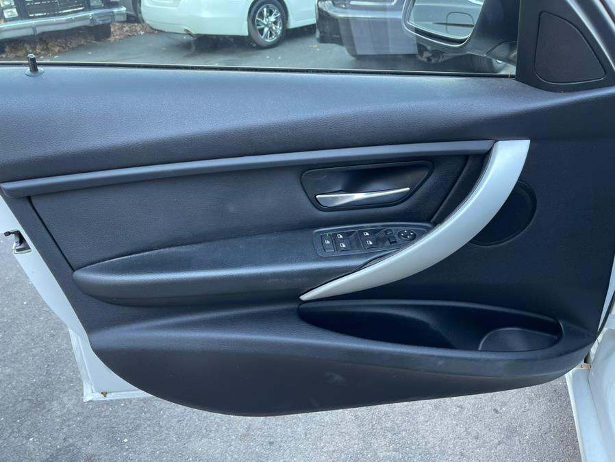 Used BMW 3 Series 4dr Sdn 328i RWD South Africa 2013 | Central Auto Sales & Service. New Britain, Connecticut Used BMW 3 Series 4dr Sdn 328i RWD South Africa 2013 | Central Auto Sales & Service. New Britain, Connecticut